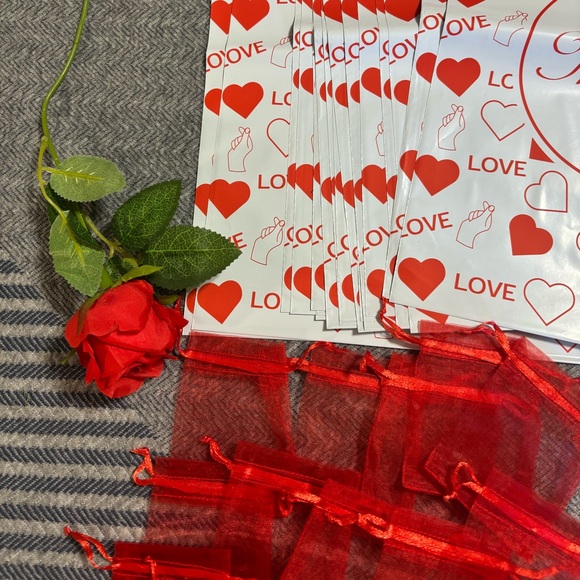 @roseruby2545 Inspired Red Rose and White Shipping Supplies Bundle - Picture 5 of 5